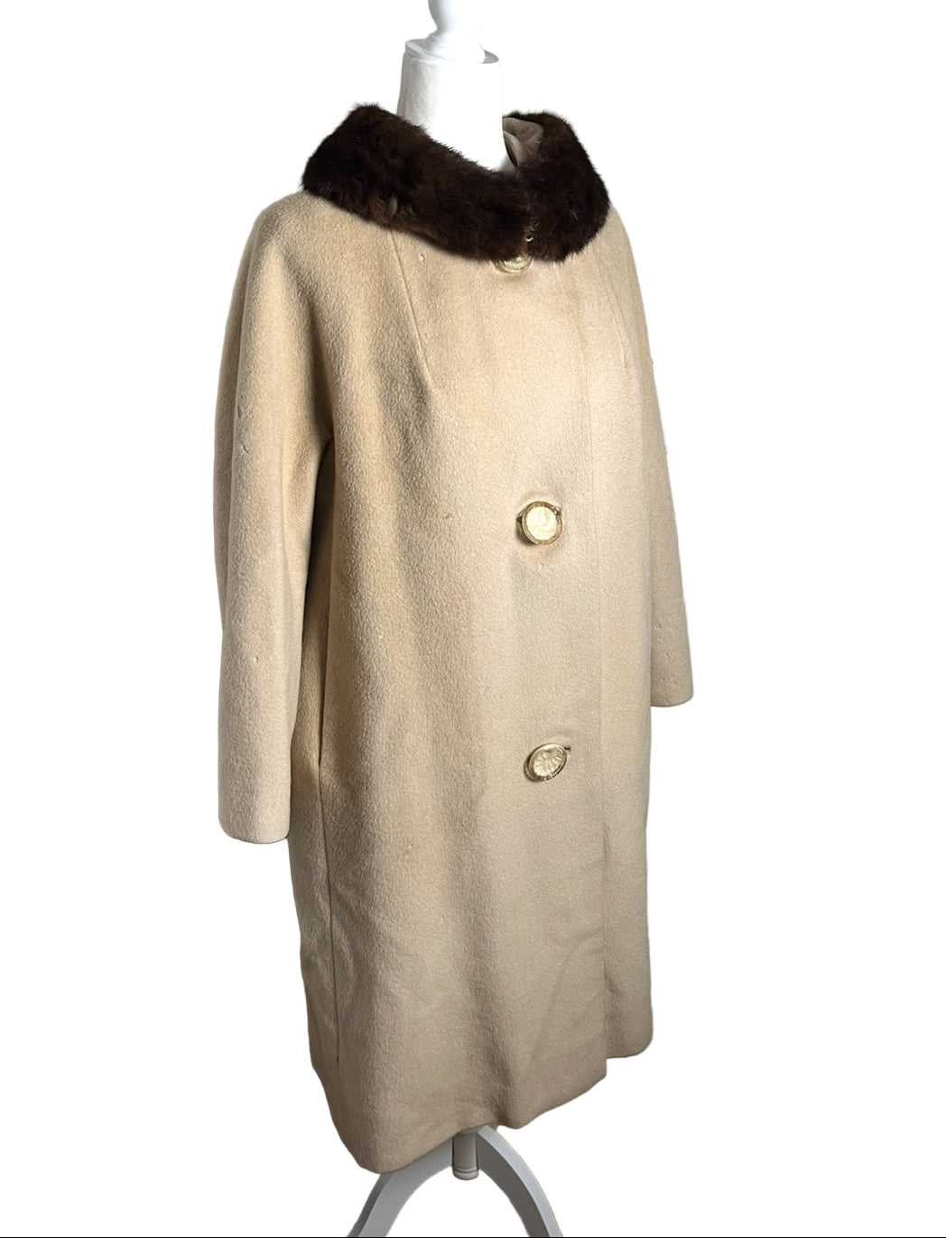 60s cream swing coat| size L-XL| fair condition