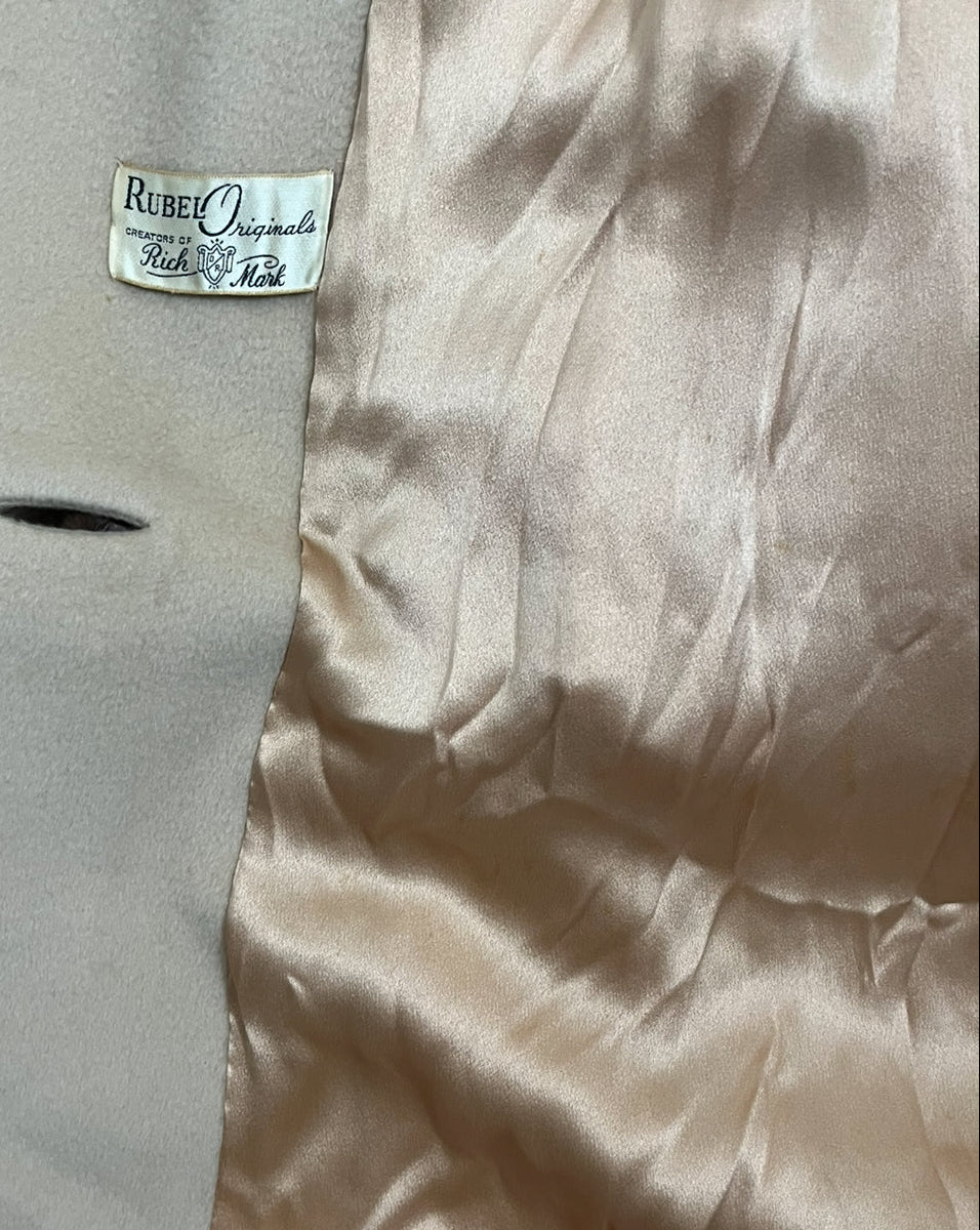 60s cream swing coat| size L-XL| fair condition