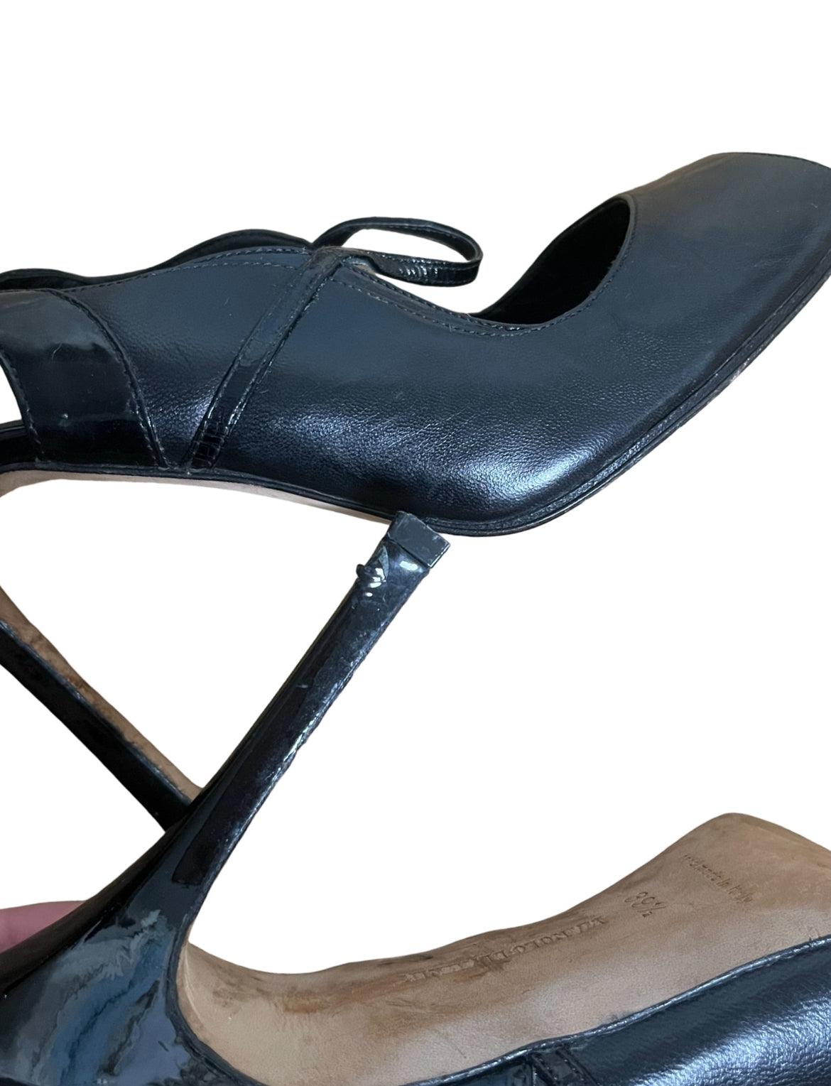 Manolo Blahnik | the bachelorette heel | US 9