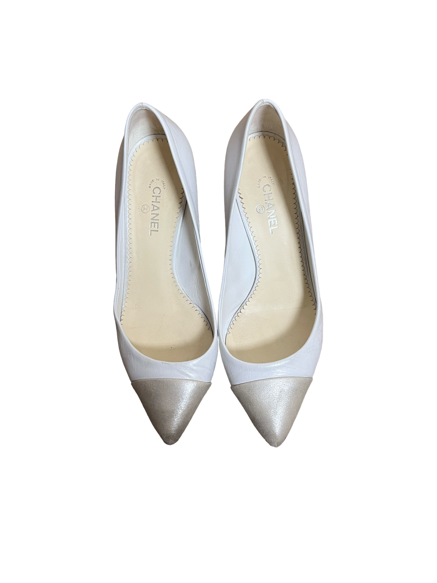 Chanel | two-tone kitten heel | US 7