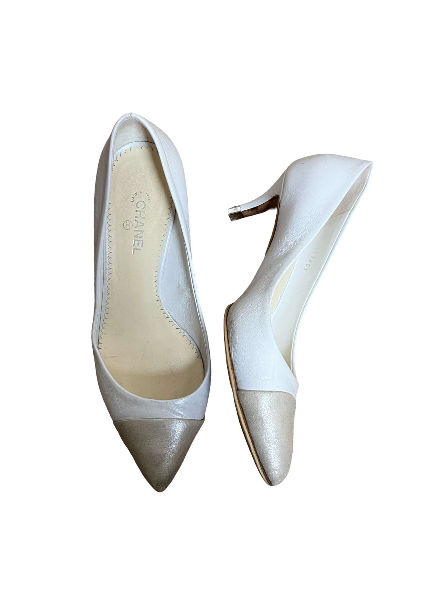 Chanel | two-tone kitten heel | US 7