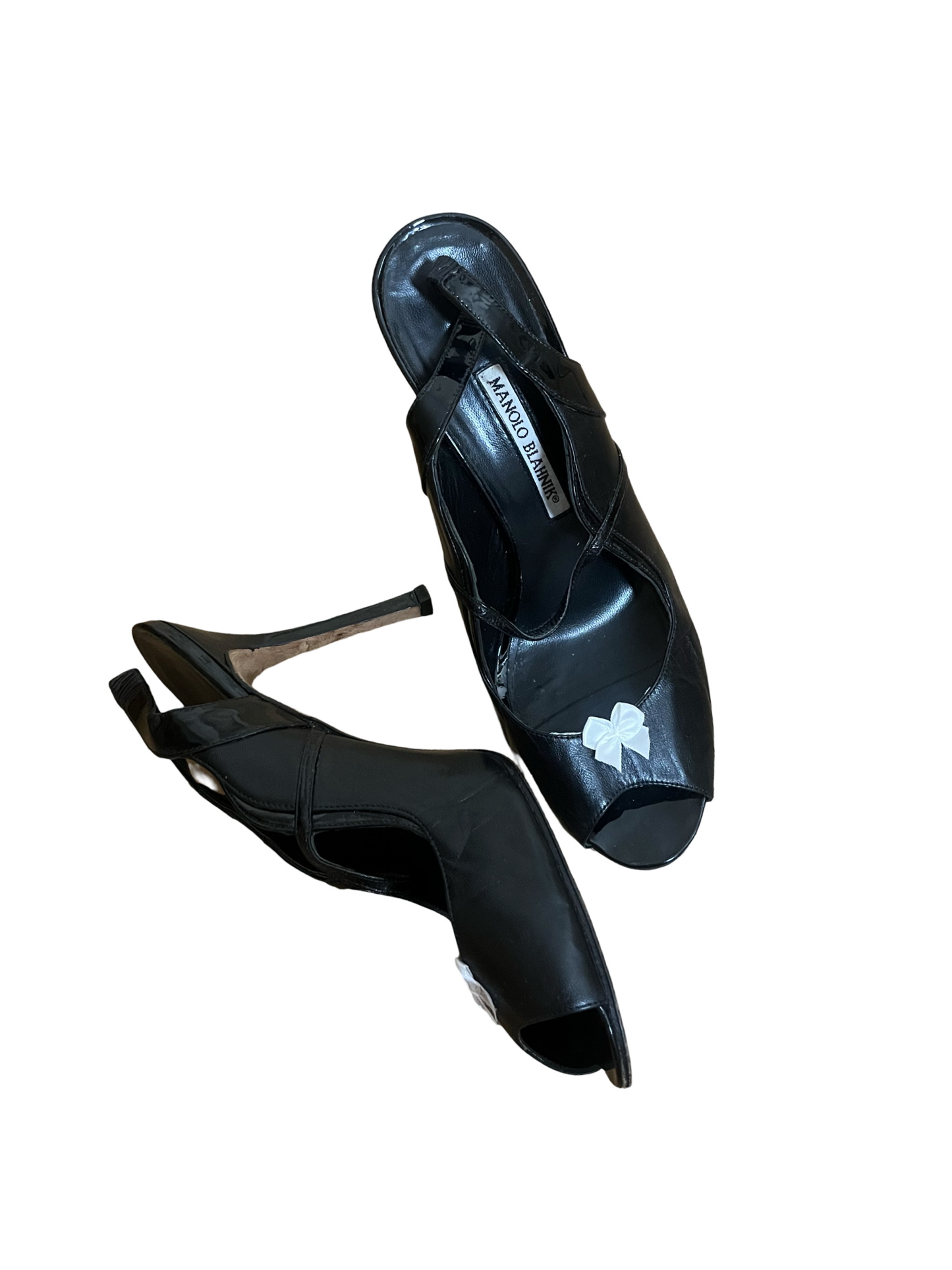 Manolo Blahnik | the bachelorette heel | US 9